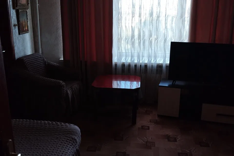 Уютная квартира с видом на озеро и море.
