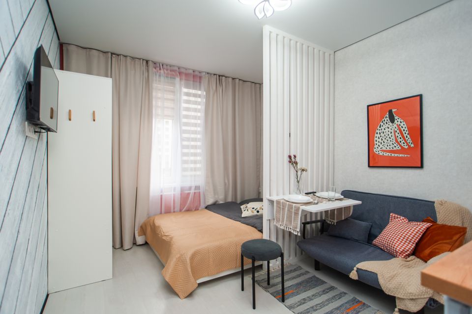 Пещера вождя рядом с метро и Балтийским вокзалом