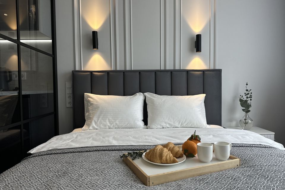 Уютная студия с видом на закаты и мост 