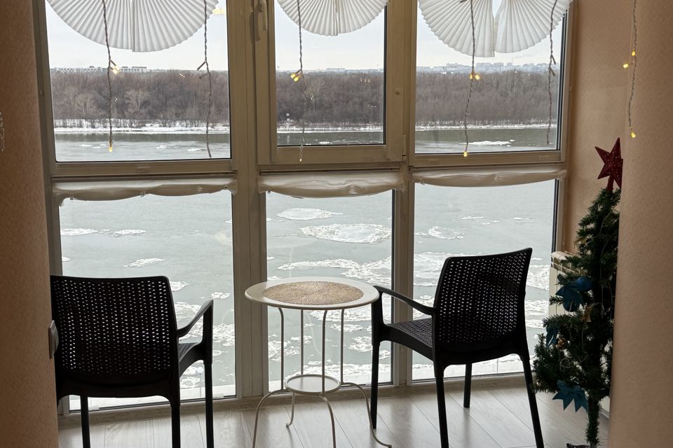 Квартира с панорамным видом на Иртыш 