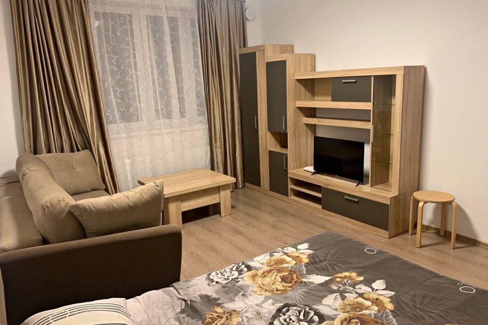 Чиcтая, уютная, очень светлая и прocтоpнaя квapтира