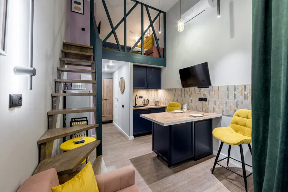 InHome24 Стильные двухуровневые апартаменты HomeCity