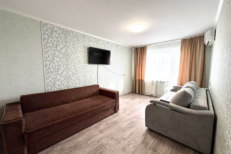 Вместительная, уютная двухкомнатная квартира.