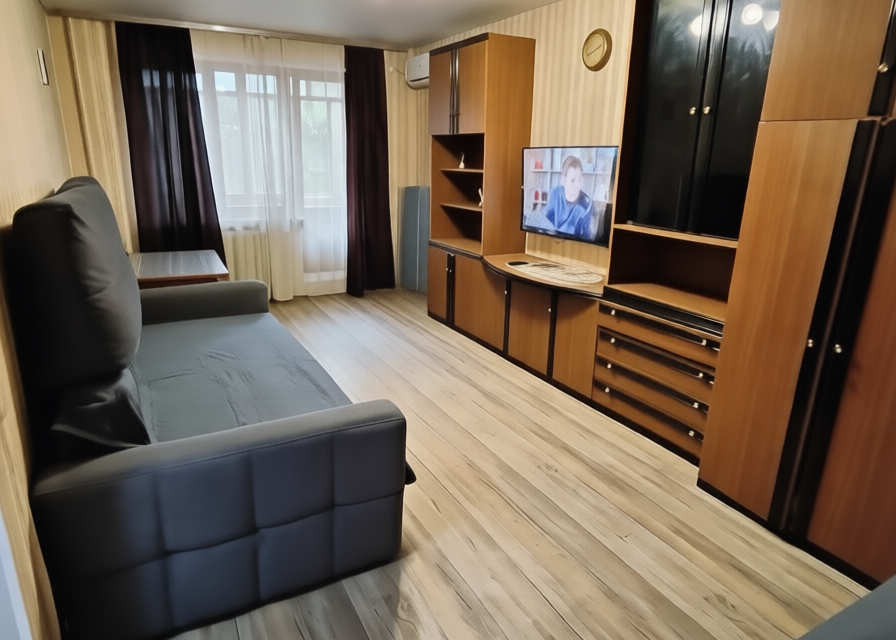 Уютная,1-комнатная квартира, Кировском районе. 