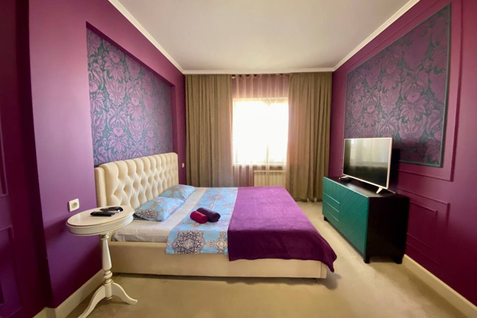 Однокомнатная квартира на Короленко, 25