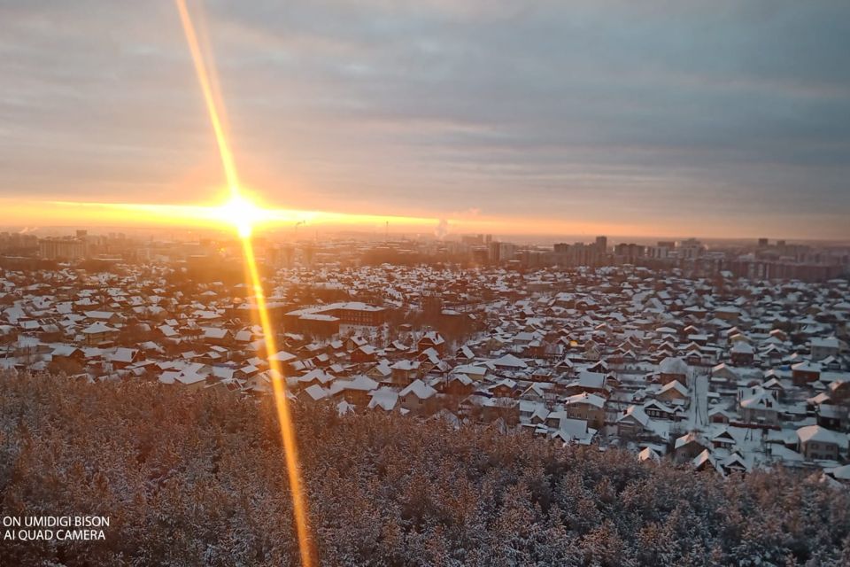 Уютная студия  в новом доме с отличным видом на город.