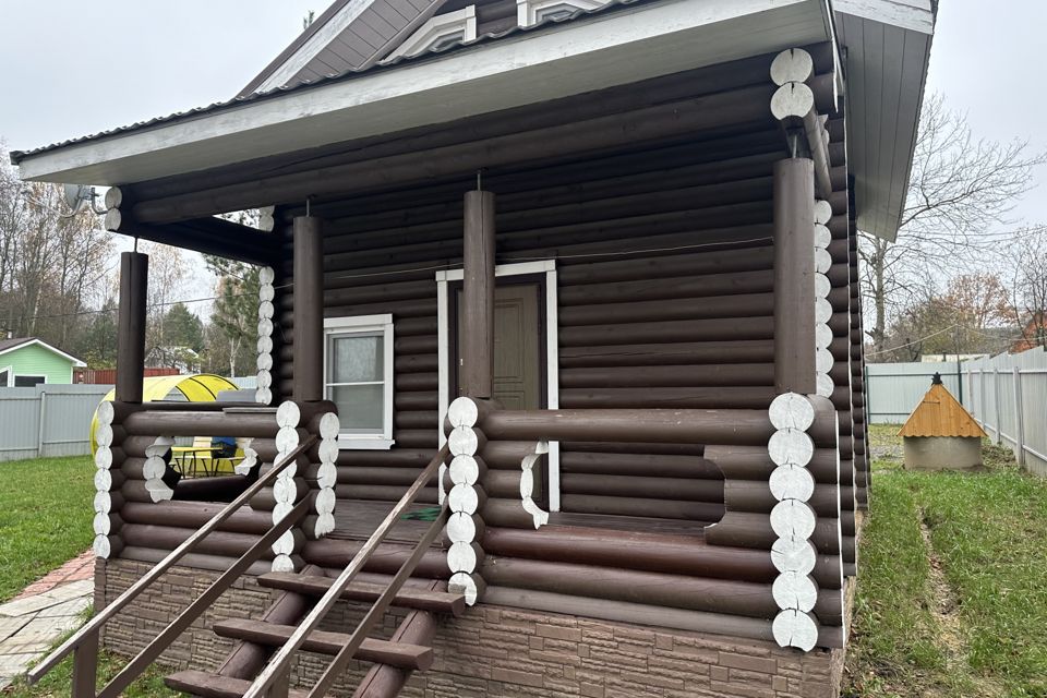 Уютный дом с видом на пруд