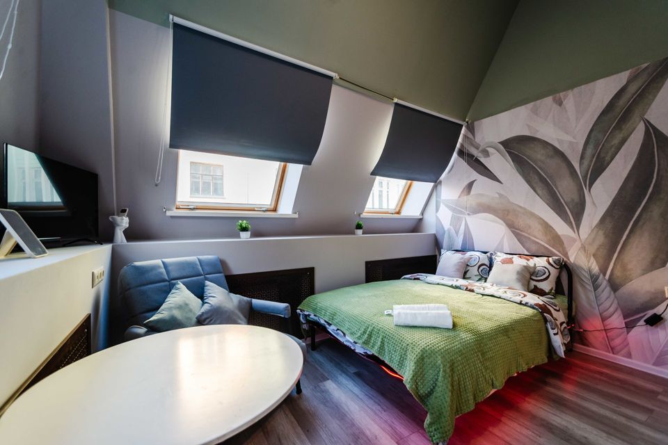 Студия для 3-их на Чистых прудах 