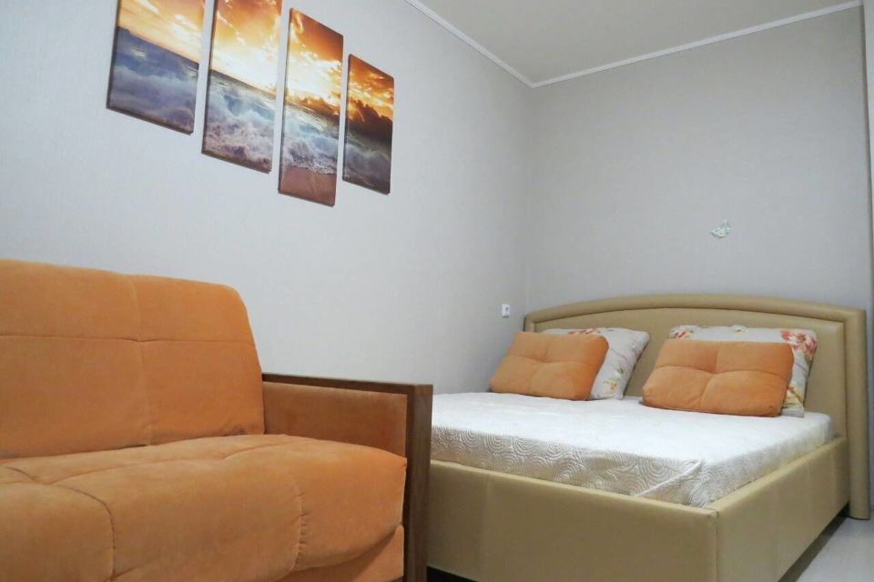 Cвeтлая однокомнатная квартирa.