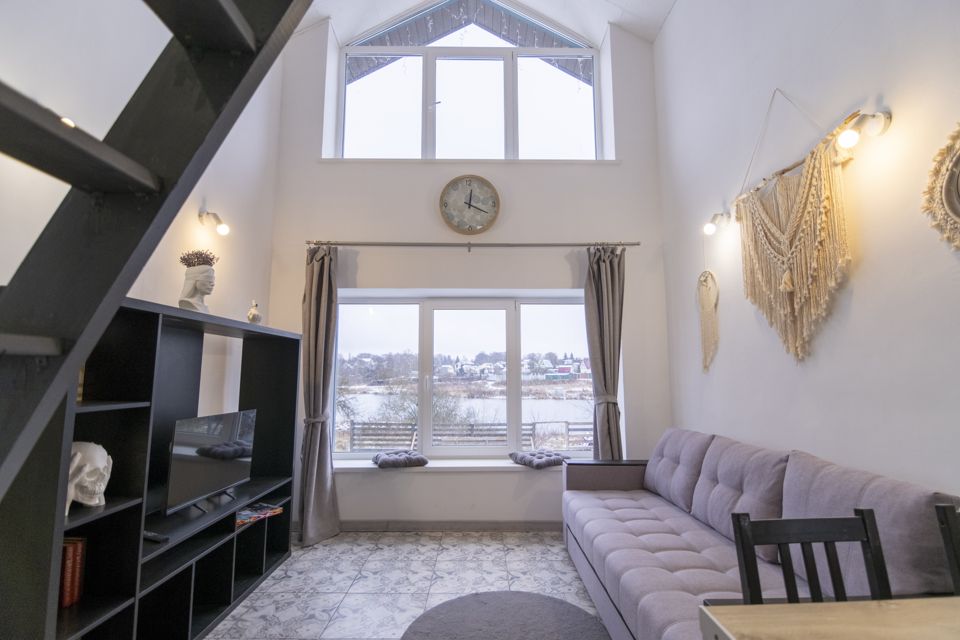 Уютный дом с видом на озеро