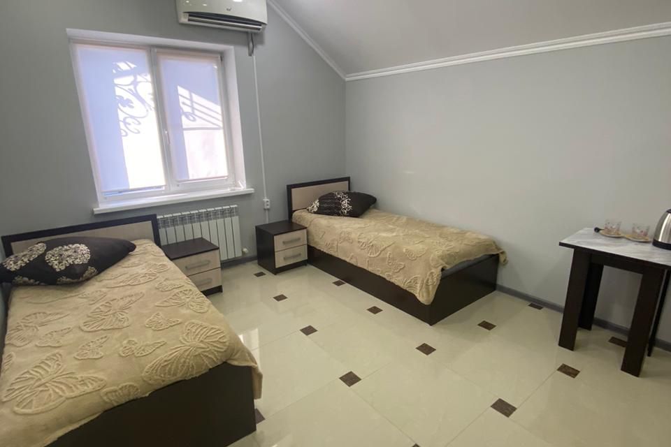 Номер-Эконом рядом с Аэропортом.