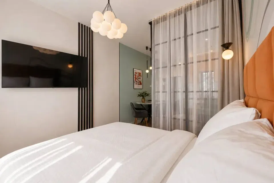 Дизайнерская Студия в ЖК Новатор — Liberty Sity Apartments