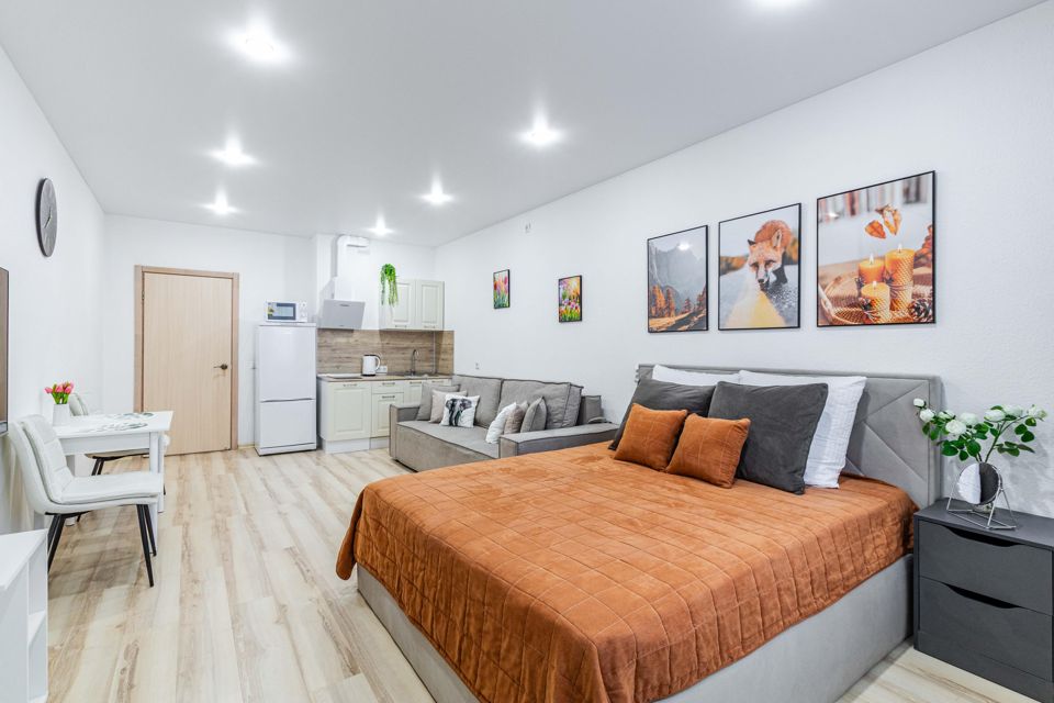 Удобная локация в центре 14 этаж с шикарным видом на город.