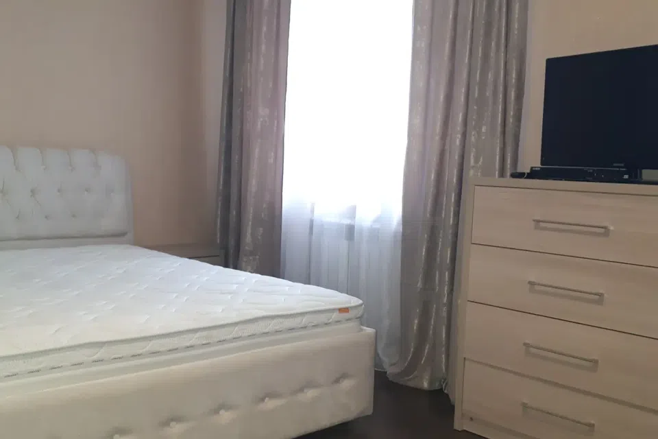 Однокомнатная квартира рядом с монастырем