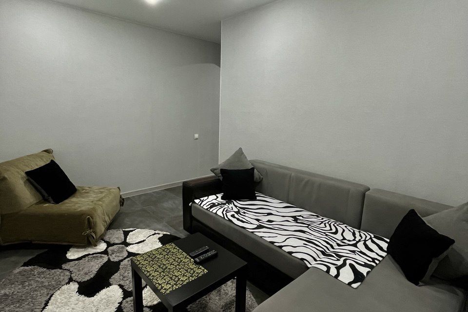 Уютная квартира в хорошем месте.