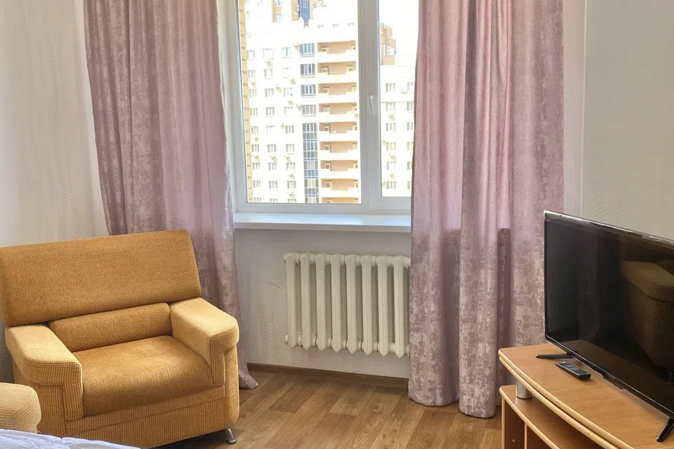Волга и лес з всех окон