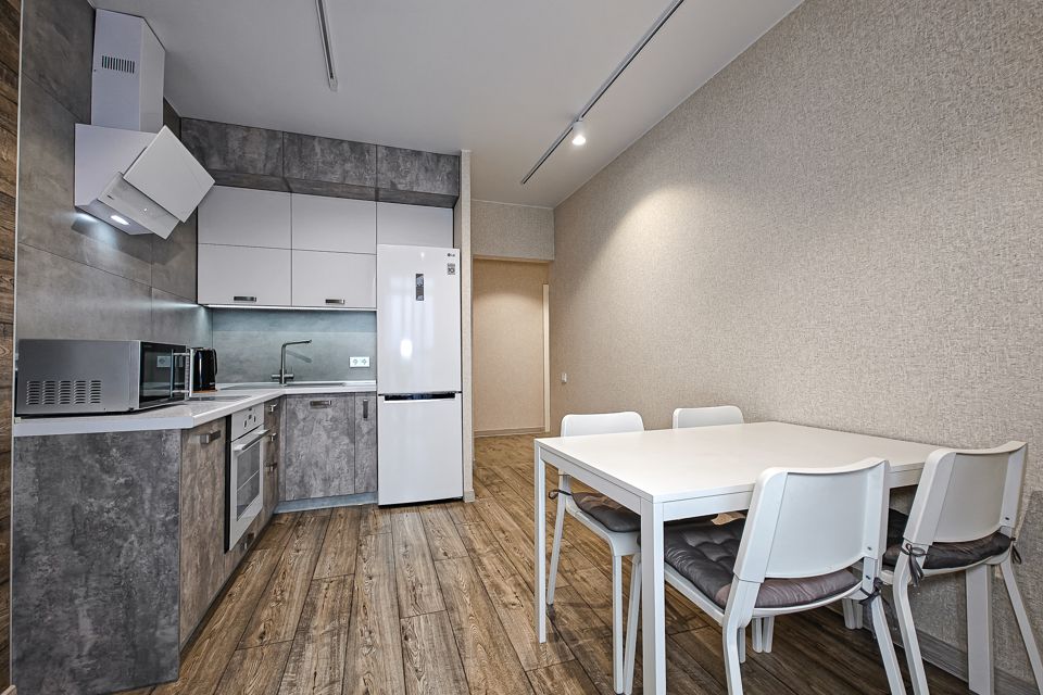 Шикарная двухкомнатная квартира на Михайловской набережной