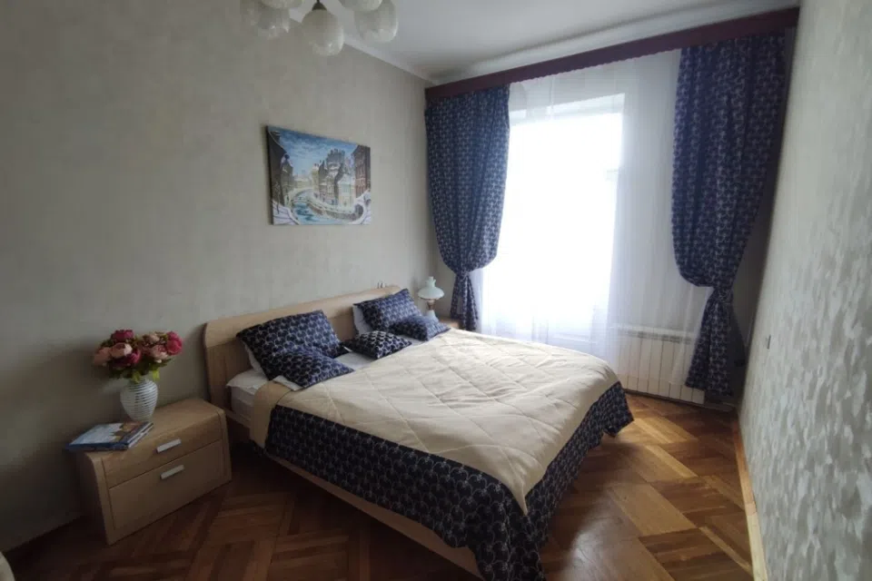 Квартира в золотом треугольнике Петербурга