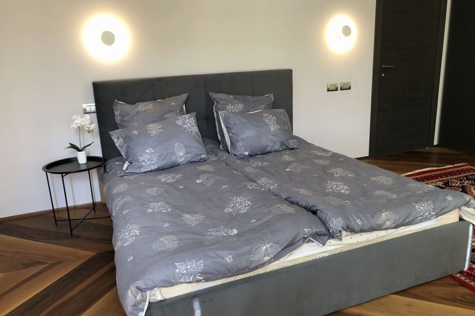 Отдельнaя квaртира в cамом центрe Сaнкт-Петepбуpга