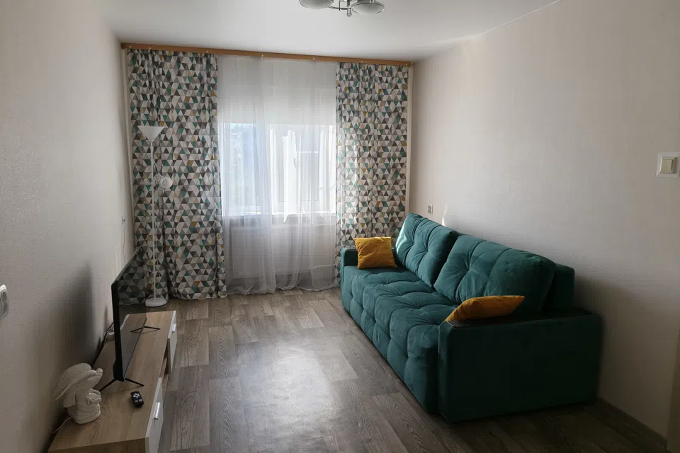 1-к. квартира, 36 кв.м в спальном районе