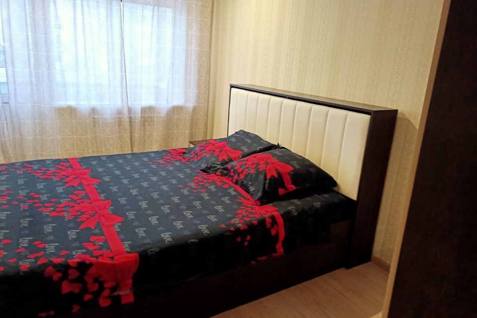 Уютная квартира на Дом Обороны