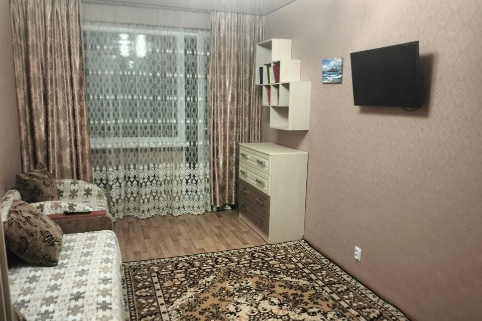 
Рядом с театром 