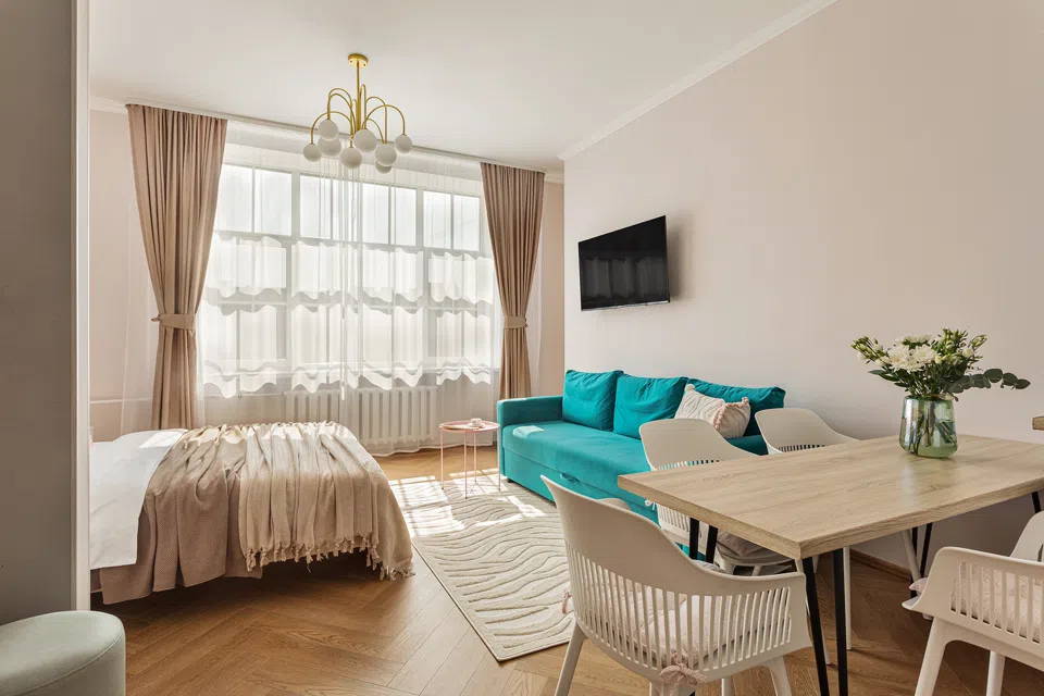 JN Apartments. Четырехместная студия с видом на парк