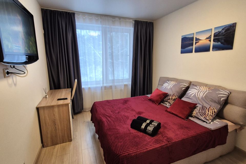 Хорошая квартира с балконом у парка и метро Физтех