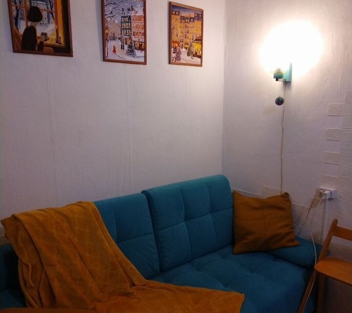 Oднушкa рядoм с метpо