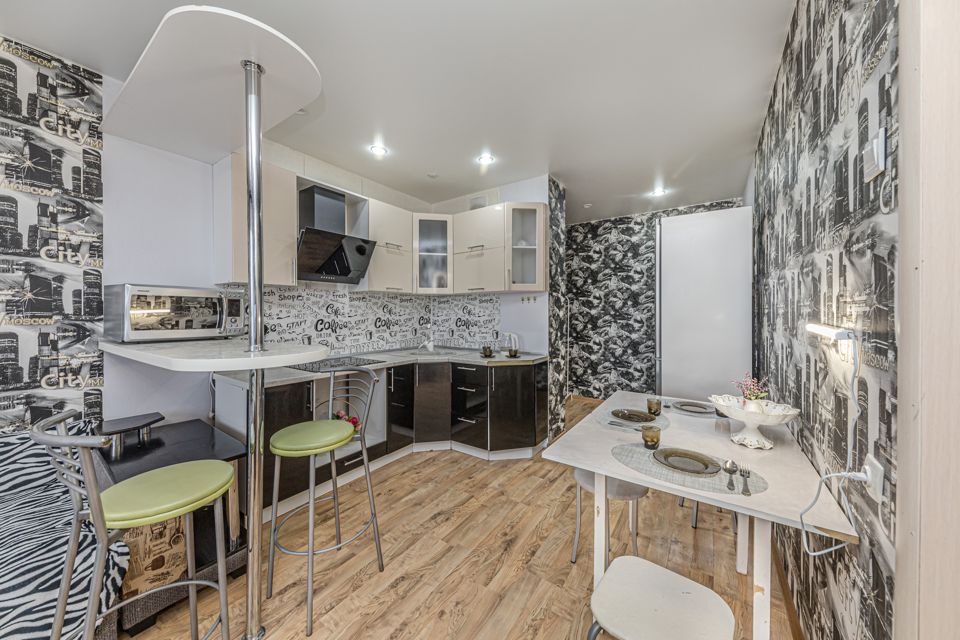 Отличная большая, 3х-квартира в Парковом