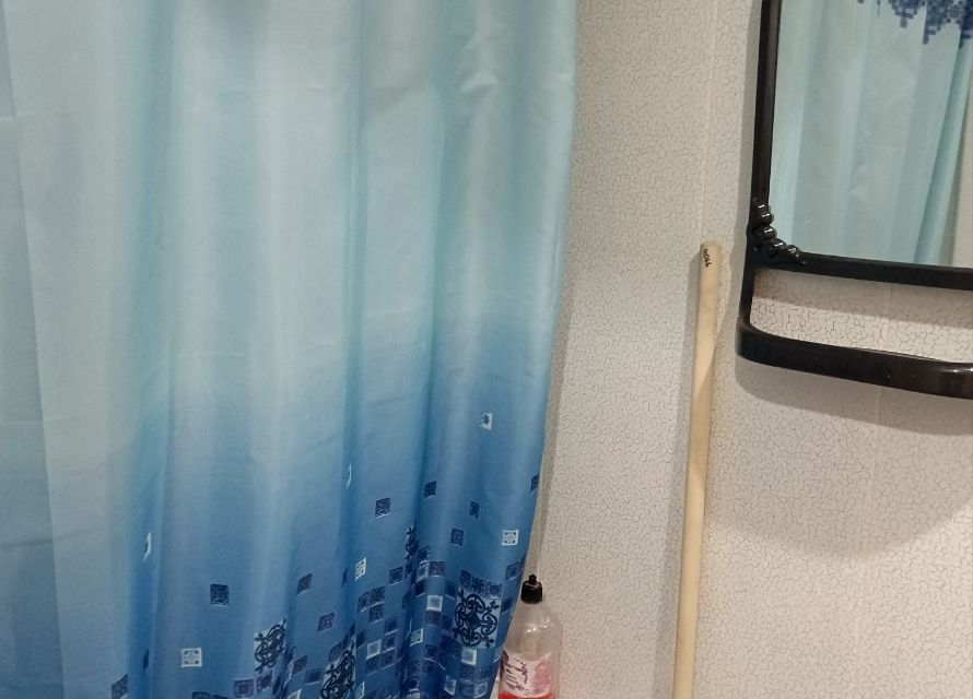 Уютная квартира в спокойном районе.