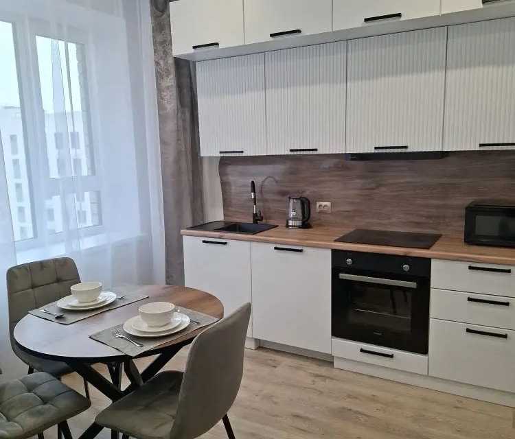 Современная квартира с видом на набережную 