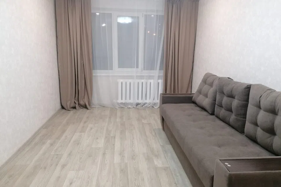 Квартира с новым ремонтом в центре Тюмени 