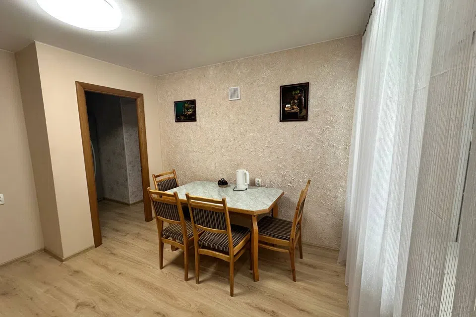 Крупногабаритная квартира на трассе М4 Дон. 