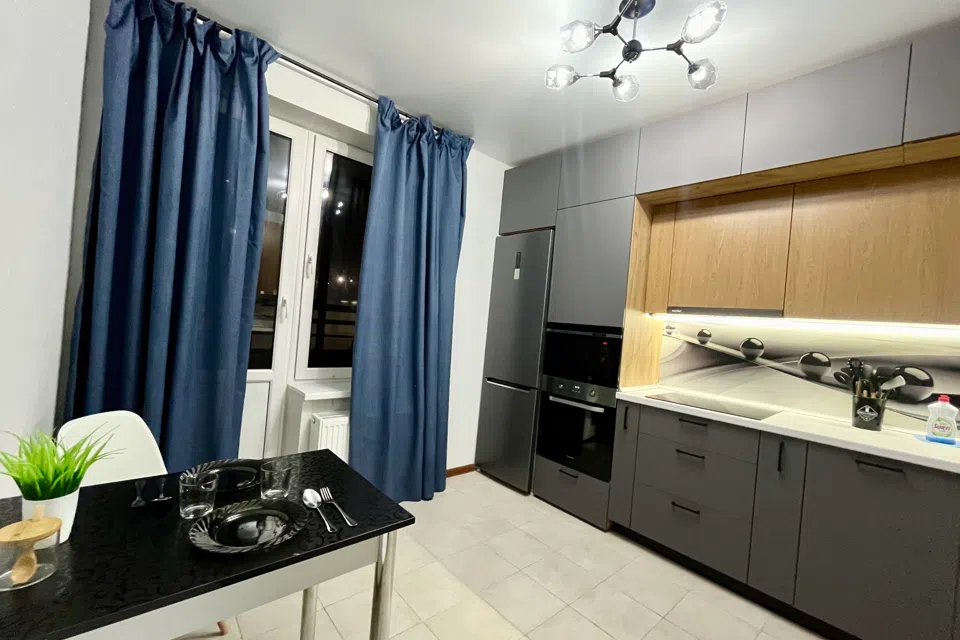 Лайф Апарт, 1 ком кв-ра, на Безымянная 12