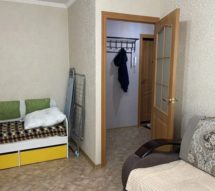 Уютная квартира в 12-м микрорайоне, 33