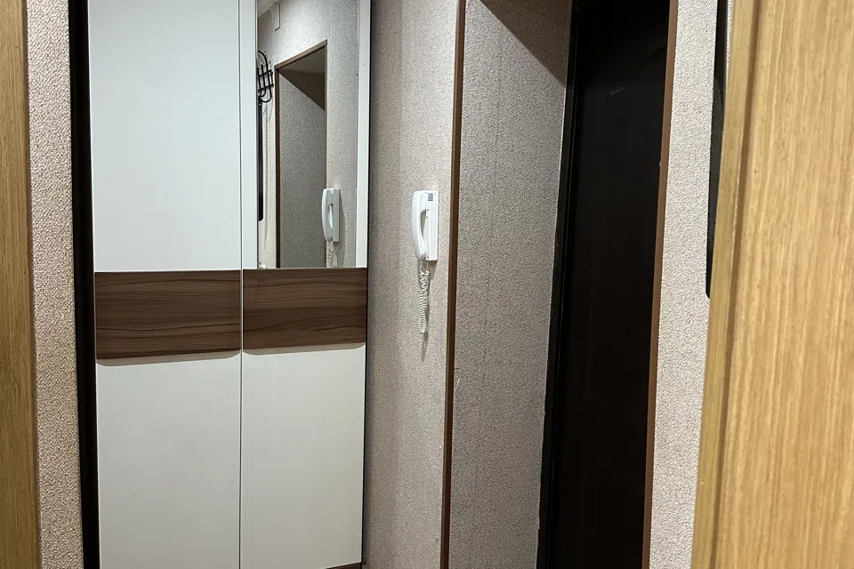 Сдается 1-квартира, 31 кв.м, на 4 этаже с видом на горы.