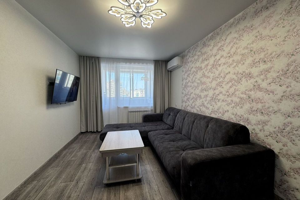 Уютная двухкомнaтнaя квaртиpa