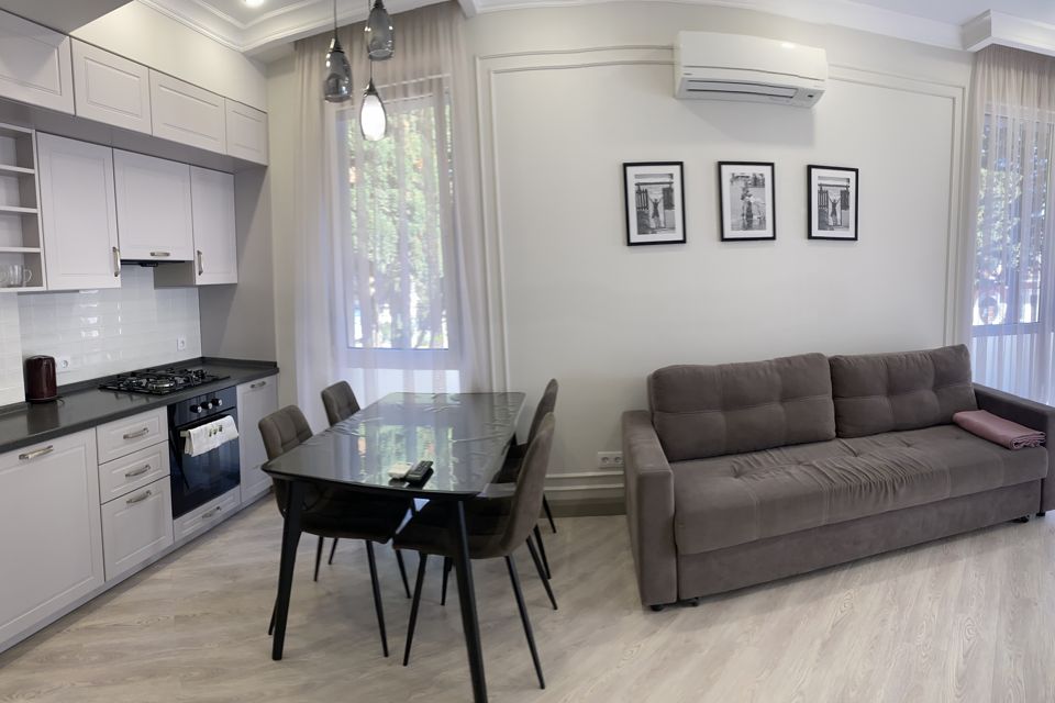 Уютные апартаменты в самом сердце Адлера