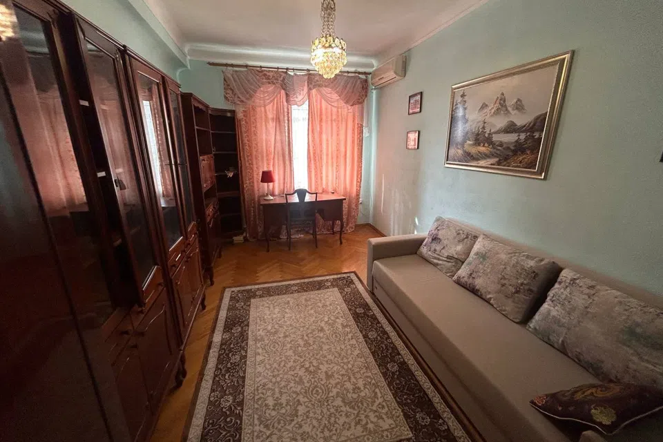 Сдаётся 3-комнатная квартира, 79 м²