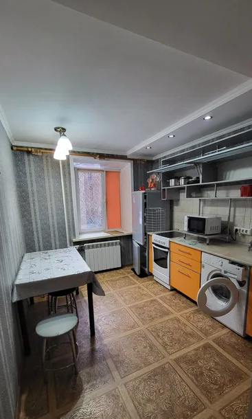 Сдаётся 2-комнатная квартира, 42 м²