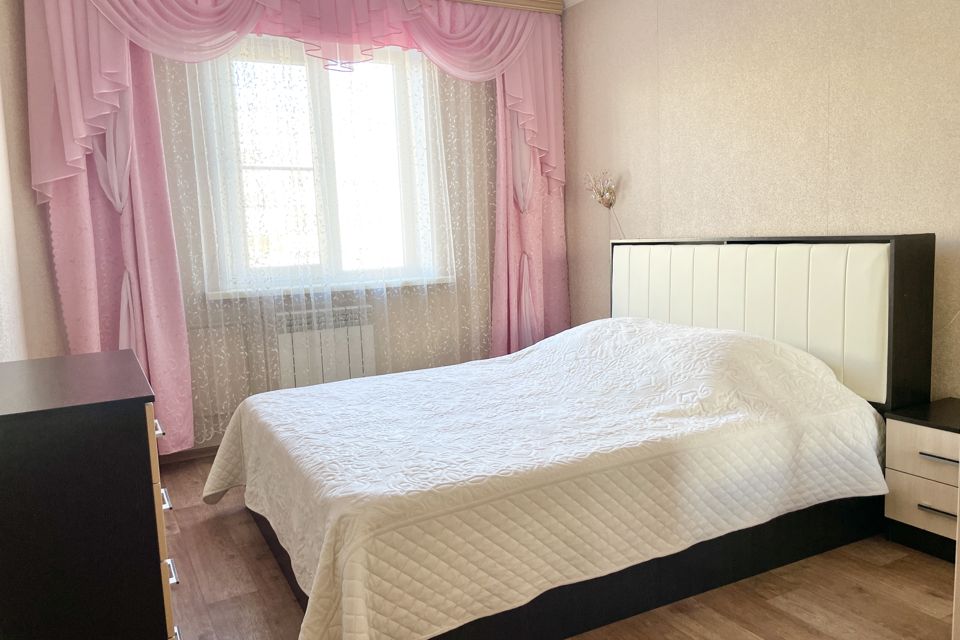 Сдаётся 3 комнаты в 3-комн. квартире, 82 м²