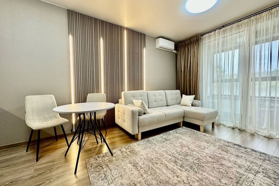 Сдаётся 1-комнатная квартира, 42 м²