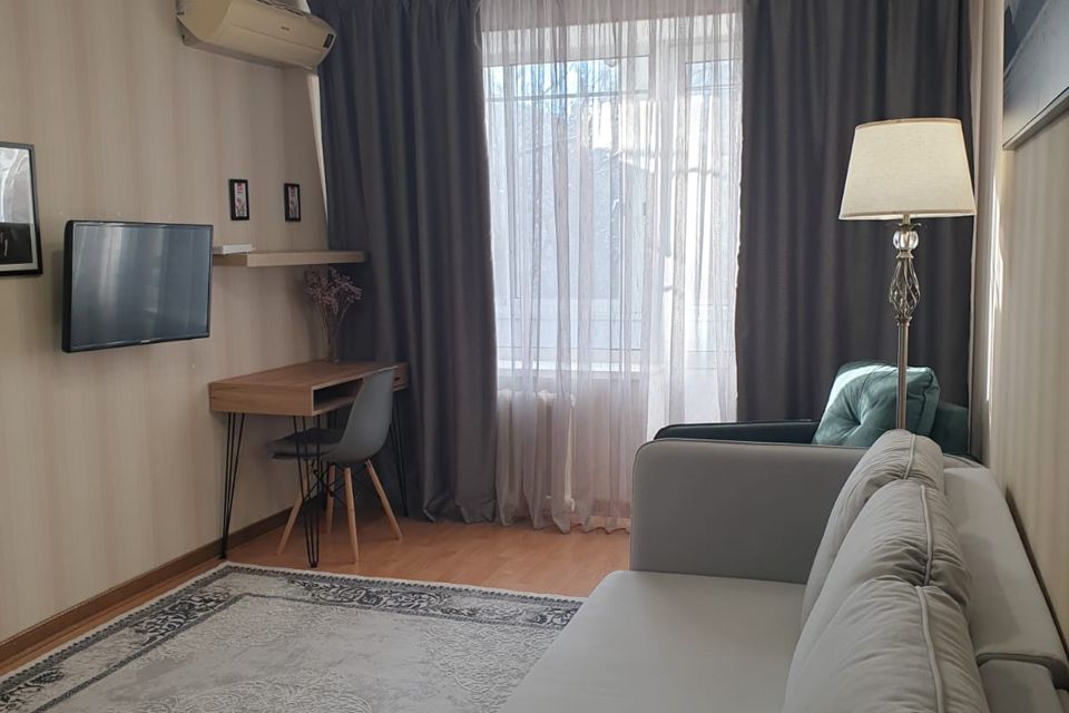 Сдаётся 1-комнатная квартира, 38 м²