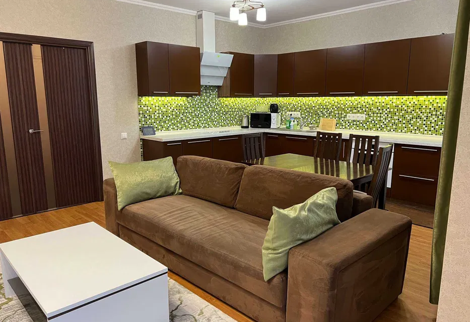 Сдаётся 2-комнатная квартира, 60 м²