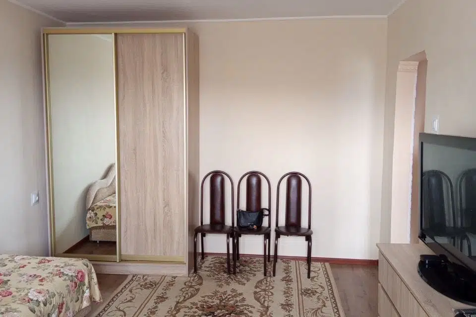 Сдаётся 1-комнатная квартира, 33 м²