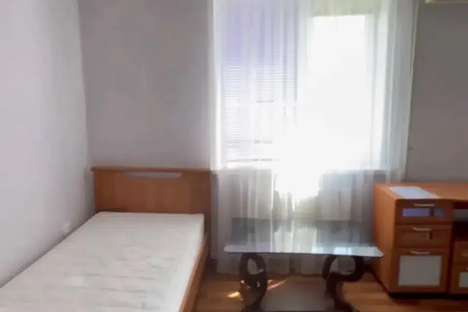 Сдаётся 2-комнатная квартира, 56 м²