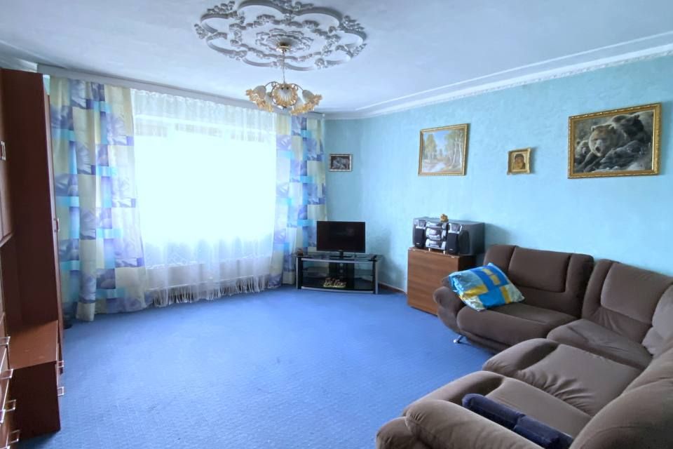 Сдаётся 2-комнатная квартира, 56 м²