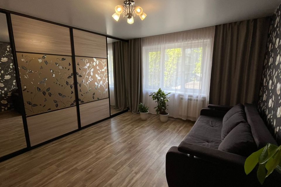 Сдаётся 1-комнатная квартира, 37 м²