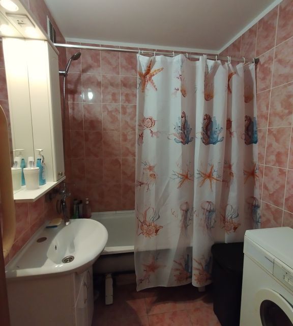 Сдаётся 1-комнатная квартира, 38 м²